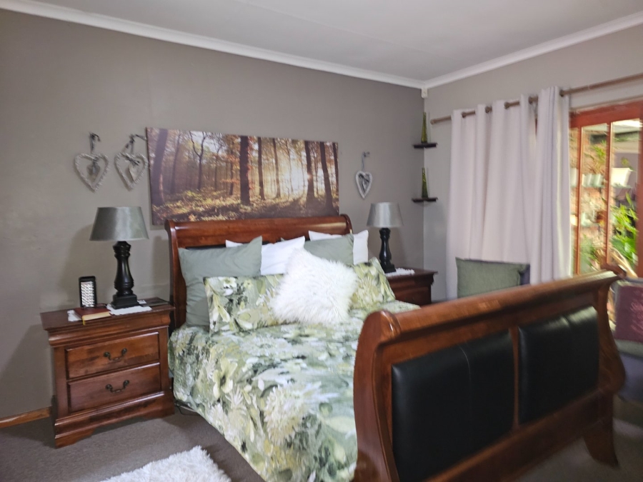 4 Bedroom Property for Sale in Heiderand Western Cape